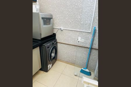 Apartamento à venda com 55m², 2 quartos e sem vagaFoto 02
