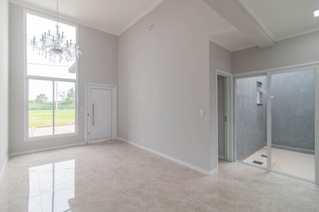 Sala de casa de condomínio à venda com 3 quartos, 89m² em Cavalhada, Porto Alegre