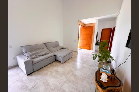 Sala de TV de casa de condomínio para alugar com 4 quartos, 186m² em São João do Rio Vermelho, Florianópolis