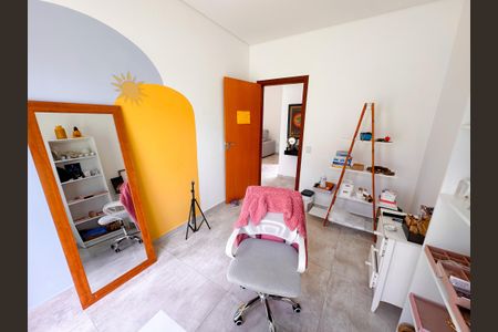Casa de condomínio para alugar com 186m², 4 quartos e 2 vagasQuarto 1