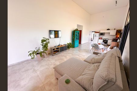 Casa de condomínio para alugar com 186m², 4 quartos e 2 vagasSala de TV