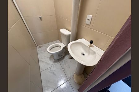 Studio para alugar com 30m², 1 quarto e sem vaga Studio para alugar com 30m², 1 quarto e sem vagaBanheiro Social