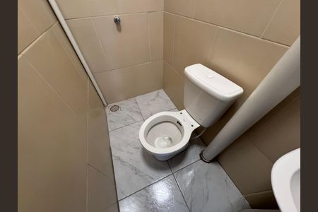 Studio para alugar com 30m², 1 quarto e sem vaga Studio para alugar com 30m², 1 quarto e sem vagaBanheiro Social