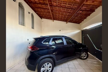 Casa à venda com 161m², 2 quartos e 2 vagas Casa à venda com 161m², 2 quartos e 2 vagasGaragem