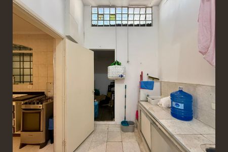 Casa à venda com 161m², 2 quartos e 2 vagas Casa à venda com 161m², 2 quartos e 2 vagasÁrea de Serviço