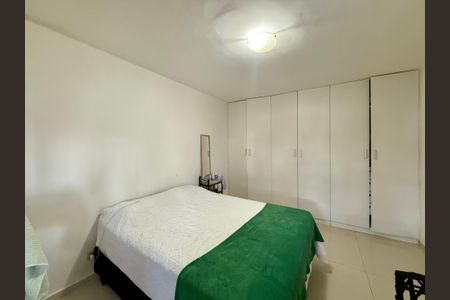 Casa à venda com 161m², 2 quartos e 2 vagas Casa à venda com 161m², 2 quartos e 2 vagasQuarto 1