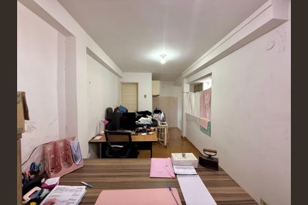 Casa à venda com 161m², 2 quartos e 2 vagas Casa à venda com 161m², 2 quartos e 2 vagasÁrea de Serviço