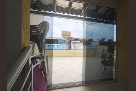 Casa de condomínio à venda com 120m², 3 quartos e 2 vagas Casa de condomínio à venda com 120m², 3 quartos e 2 vagasTerraço