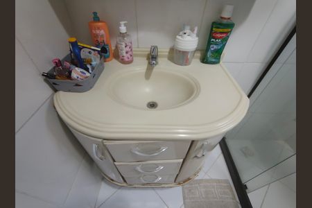 Casa de condomínio à venda com 120m², 3 quartos e 2 vagas Casa de condomínio à venda com 120m², 3 quartos e 2 vagasBanheiro da Suíte 2