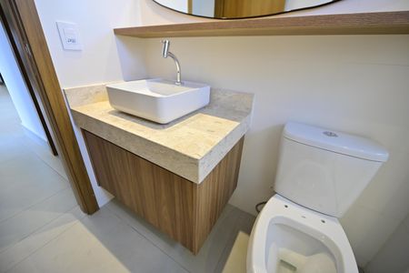 Apartamento para alugar com 69m², 2 quartos e 1 vaga Apartamento para alugar com 69m², 2 quartos e 1 vagaBanheiro Social