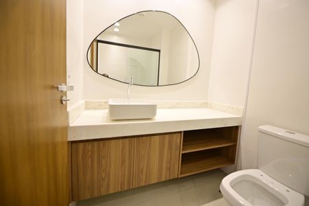 Apartamento para alugar com 69m², 2 quartos e 1 vaga Apartamento para alugar com 69m², 2 quartos e 1 vagaBanheiro Suíte