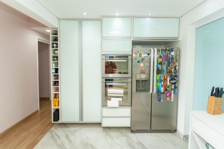 Apartamento à venda com 94m², 3 quartos e 2 vagasCozinha