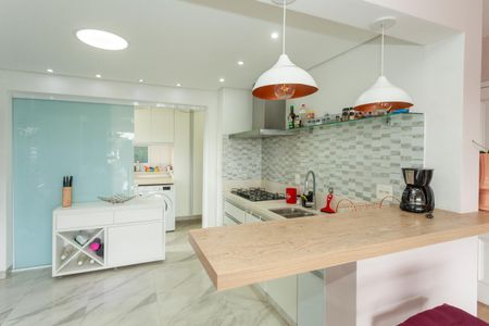 Apartamento à venda com 94m², 3 quartos e 2 vagasCozinha