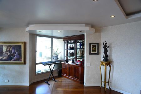 Apartamento à venda com 280m², 4 quartos e 2 vagasSala