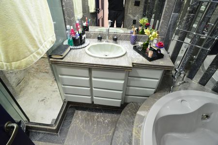 Apartamento à venda com 280m², 4 quartos e 2 vagasBanheiro Suíte