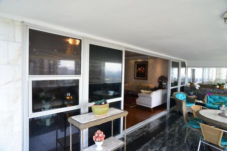 Apartamento à venda com 280m², 4 quartos e 2 vagasEspaço GourmetVaranda da Sala