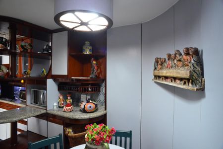 Apartamento à venda com 280m², 4 quartos e 2 vagasCozinha