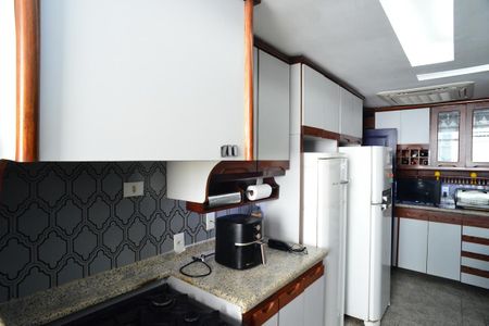 Apartamento à venda com 280m², 4 quartos e 2 vagasCozinha