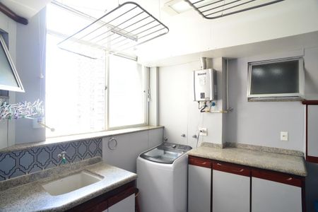 Apartamento à venda com 280m², 4 quartos e 2 vagasÁrea de Serviço