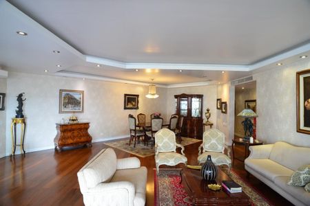 Apartamento à venda com 280m², 4 quartos e 2 vagasSala