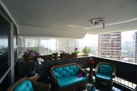 Apartamento à venda com 280m², 4 quartos e 2 vagasVaranda da Sala