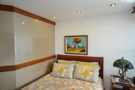 Apartamento à venda com 280m², 4 quartos e 2 vagasQuarto 2