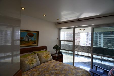 Apartamento à venda com 280m², 4 quartos e 2 vagasQuarto 2