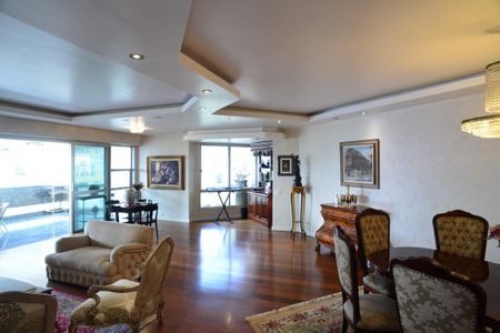 Sala de apartamento para alugar com 4 quartos, 280m² em Barra da Tijuca, Rio de Janeiro