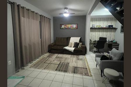 Sala de casa à venda com 3 quartos, 160m² em Medeiros, Jundiaí