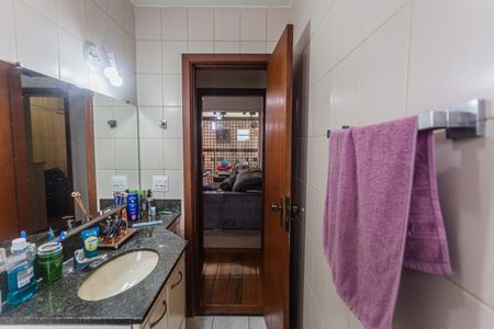 Apartamento à venda com 125m², 3 quartos e 2 vagas Apartamento à venda com 125m², 3 quartos e 2 vagasBanheiro Social