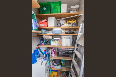 Apartamento à venda com 125m², 3 quartos e 2 vagas Apartamento à venda com 125m², 3 quartos e 2 vagasBanheiro de serviço/Despensa