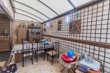 Apartamento à venda com 125m², 3 quartos e 2 vagas Apartamento à venda com 125m², 3 quartos e 2 vagasÁrea Privativa