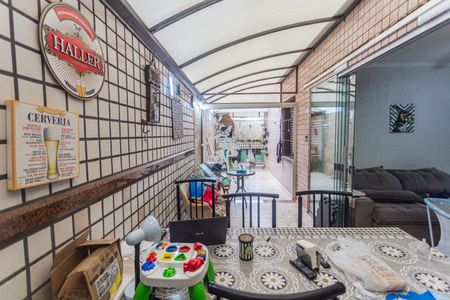 Apartamento à venda com 125m², 3 quartos e 2 vagas Apartamento à venda com 125m², 3 quartos e 2 vagasÁrea Privativa