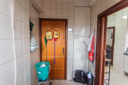 Apartamento à venda com 125m², 3 quartos e 2 vagas Apartamento à venda com 125m², 3 quartos e 2 vagasÁrea de Serviço