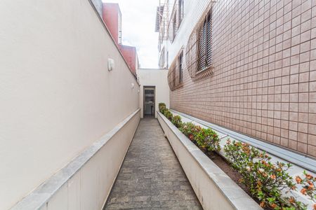 Apartamento à venda com 125m², 3 quartos e 2 vagas Apartamento à venda com 125m², 3 quartos e 2 vagasHall de entrada