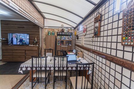 Apartamento à venda com 125m², 3 quartos e 2 vagas Apartamento à venda com 125m², 3 quartos e 2 vagasÁrea Privativa