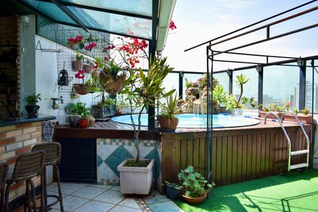 Apartamento para alugar com 230m², 3 quartos e 4 vagas Apartamento para alugar com 230m², 3 quartos e 4 vagasEspaço Gourmet (Cobertura)