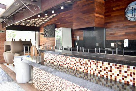 Apartamento para alugar com 230m², 3 quartos e 4 vagas Apartamento para alugar com 230m², 3 quartos e 4 vagasÁrea comum - Churrasqueira