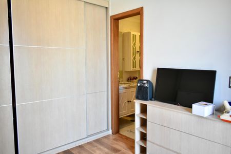 Apartamento para alugar com 230m², 3 quartos e 4 vagas Apartamento para alugar com 230m², 3 quartos e 4 vagasSuíte 3