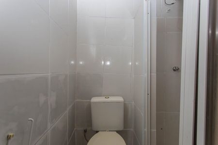 Banheiro Social de casa para alugar com 1 quarto, 40m² em Vila Santo Estefano, São Paulo