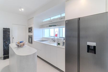 Apartamento para alugar com 168m², 4 quartos e 2 vagasCozinha