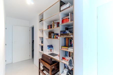 Apartamento para alugar com 168m², 4 quartos e 2 vagasCorredor