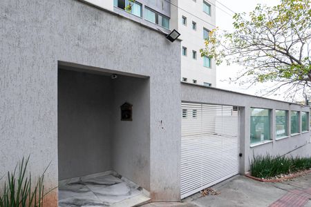 Apartamento para alugar com 120m², 2 quartos e 2 vagasFachada