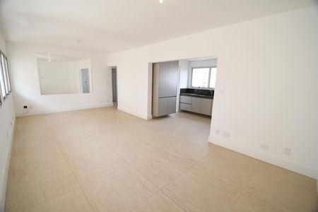 Sala de apartamento à venda com 3 quartos, 205m² em Cambuí, Campinas