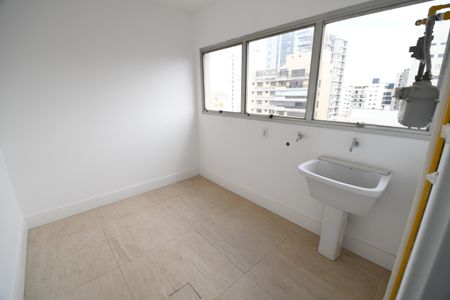 Apartamento à venda com 205m², 3 quartos e 3 vagasÁrea de Serviço