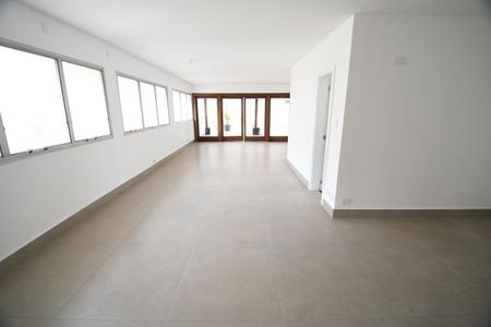 Apartamento à venda com 205m², 3 quartos e 3 vagasSala 2