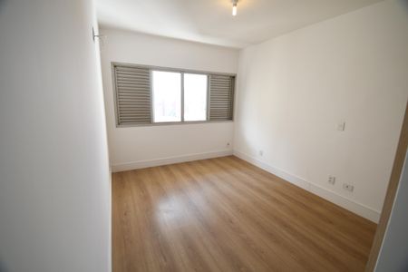Apartamento à venda com 205m², 3 quartos e 3 vagasSuíte