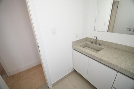 Apartamento à venda com 205m², 3 quartos e 3 vagasBanheiro da Suíte