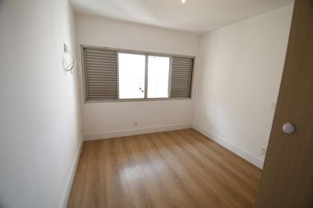 Apartamento à venda com 205m², 3 quartos e 3 vagasQuarto 2