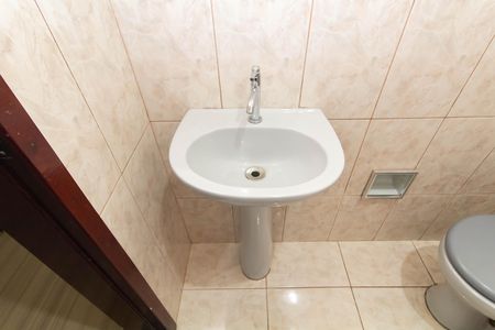 Casa para alugar com 70m², 1 quarto e sem vaga Casa para alugar com 70m², 1 quarto e sem vagaBanheiro